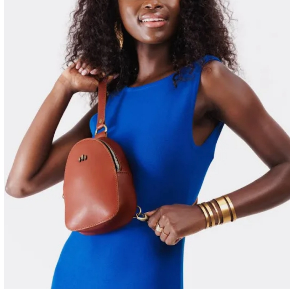 Portland Leather Sydney Sling Bag